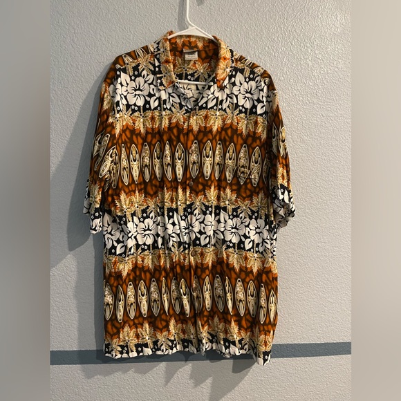 Vintage Aloha Hut Hawaiian Shirt Size L Short Sleeve Surfboard Print 100% Rayón - Picture 10 of 14